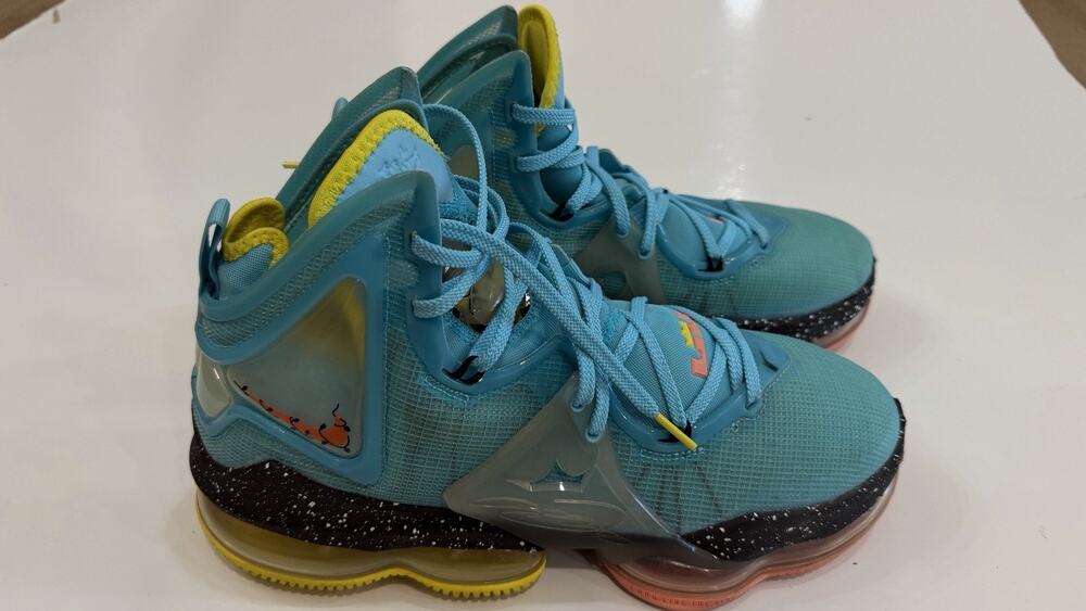 Nike LeBron 19 Christmas Men's US 11 Polarized Blue Basketball Shoes DC9338-400